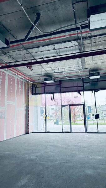 Spatiu comercial imobil nou Sebastian- Razoare.