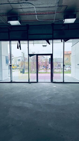Spatiu comercial imobil nou Sebastian- Razoare.